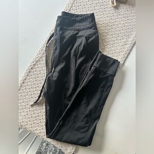 HALARA Black Joggers